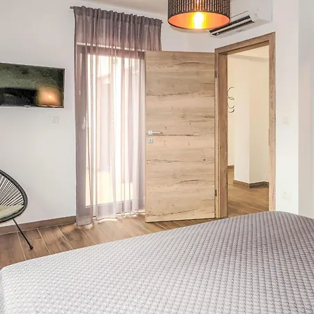 Holiday home Shea By Interhome *